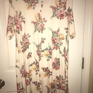 Agnes & Dora NWT Cream Floral Ruffle Tunic XL